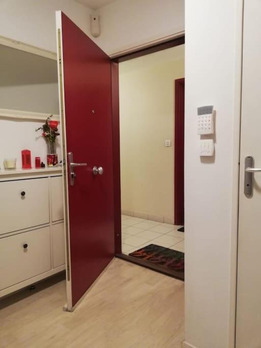 Joli Appartement Avec Jardin Et 2 Parkings Prives Argenteuil Exteriör bild