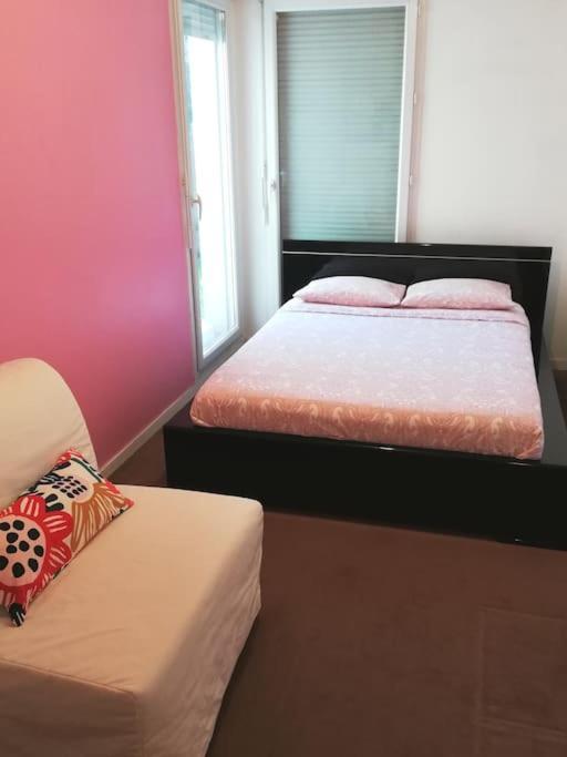 Joli Appartement Avec Jardin Et 2 Parkings Prives Argenteuil Exteriör bild