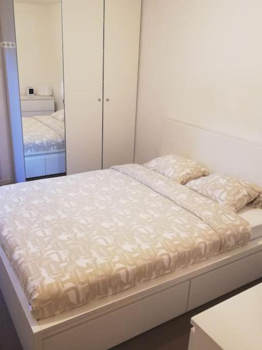 Joli Appartement Avec Jardin Et 2 Parkings Prives Argenteuil Exteriör bild