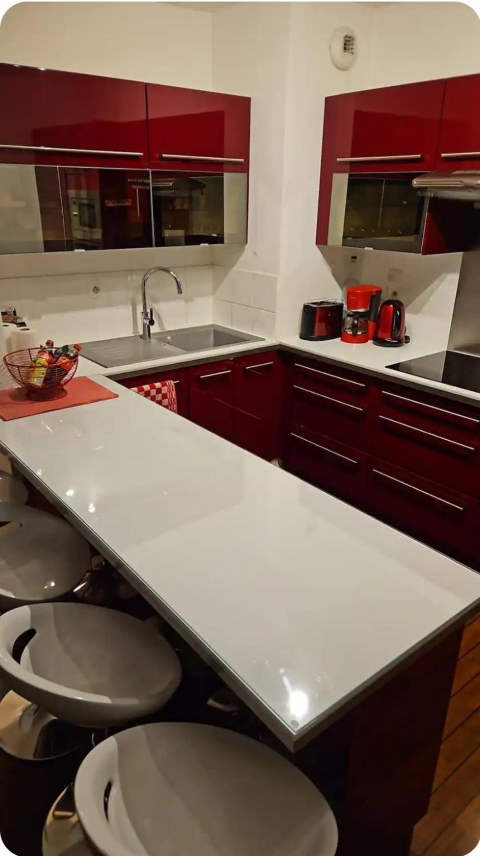 Joli Appartement Avec Jardin Et 2 Parkings Prives Argenteuil Exteriör bild